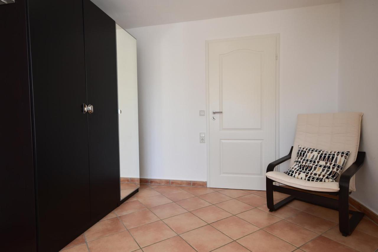 In The Second Line, Modern Beachfront Holiday Home In Costabella, Marbella Zewnętrze zdjęcie